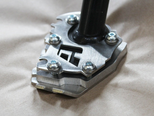 AltRider Side Stand Enlarger Foot for the BMW R 1200 GS Water Cooled (2014) - Black