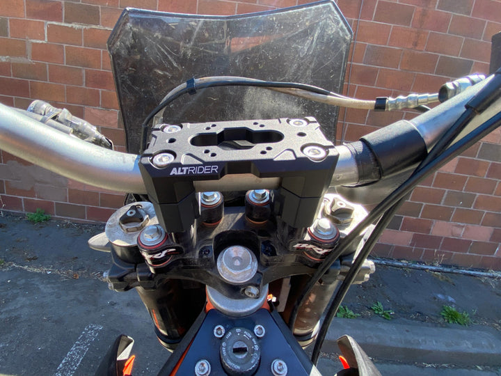 AltRider Handlebar System with AMPS for KTM Models