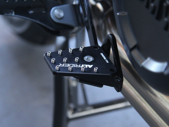 AltRider DualControl System - Enlarger and 25.4mm Riserfor the BMW F 800/700/650-Twin GS - Black