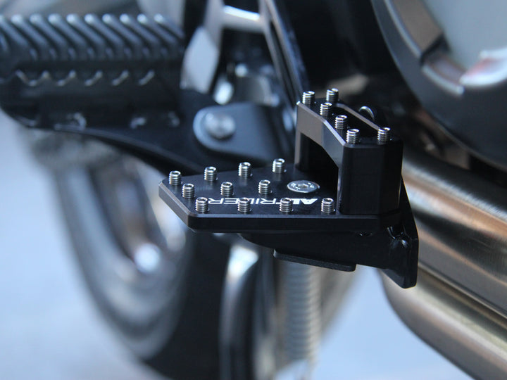 AltRider DualControl System - Enlarger and 25.4mm Riserfor the BMW F 800/700/650-Twin GS - Black