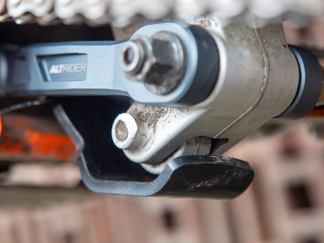 AltRider Suspension Lowering Linkage for the KTM 690 Enduro / Husqvarna 701 / GasGas 700